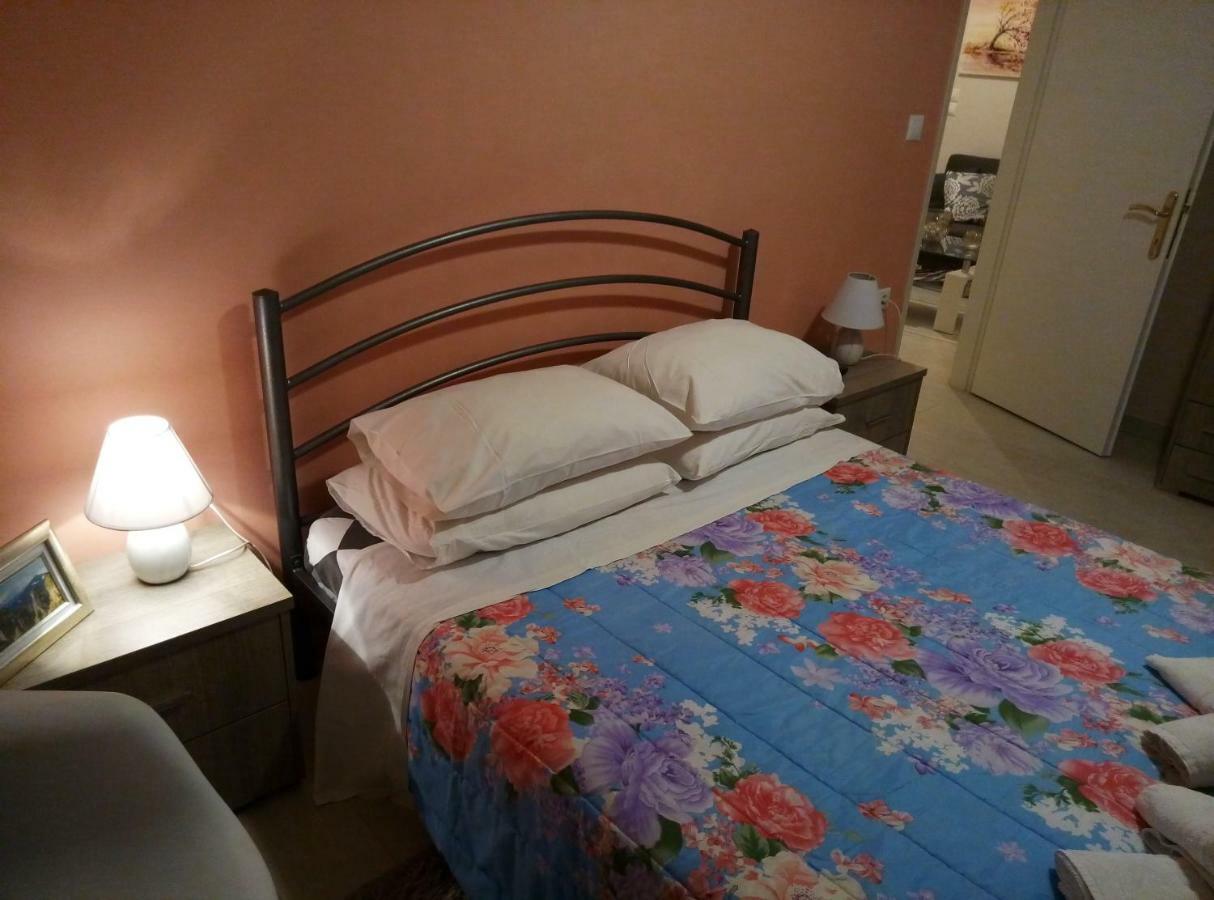 Beautiful Apartment In The Heart Of The City Corfu  Esterno foto