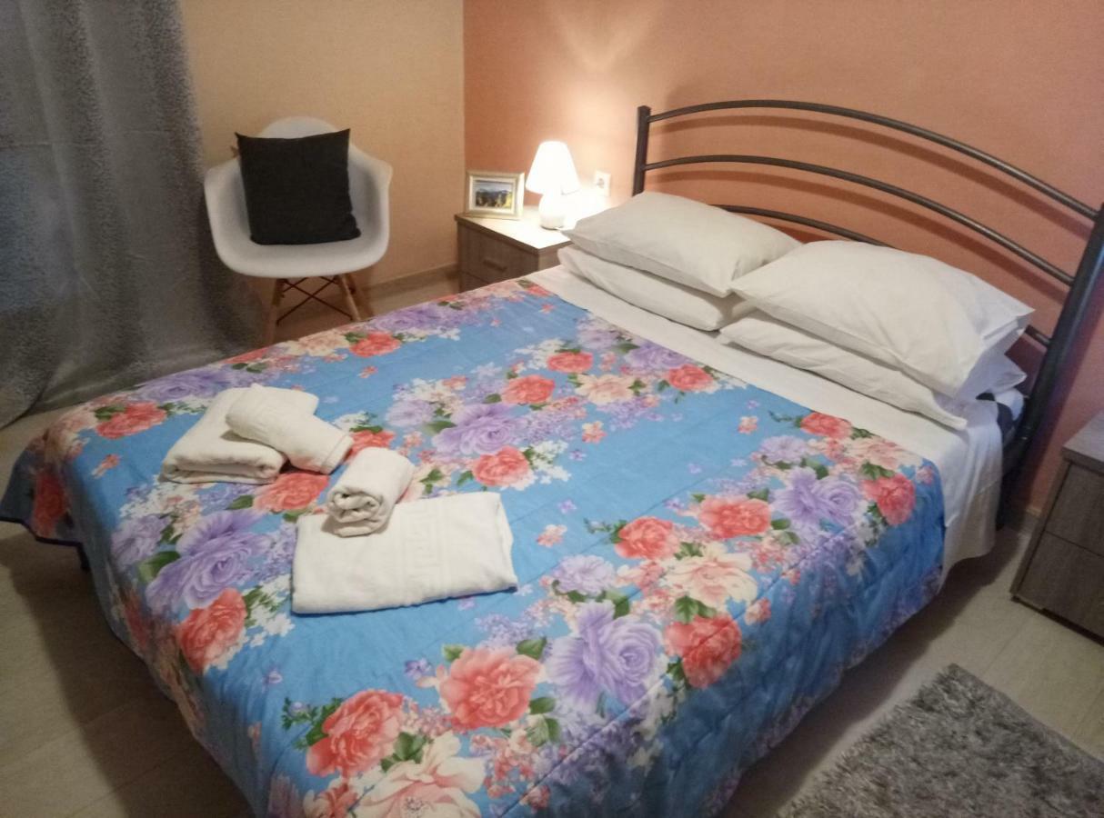 Beautiful Apartment In The Heart Of The City Corfu  Esterno foto